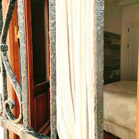טריפה Carola Guesthouse מראה חיצוני תמונה