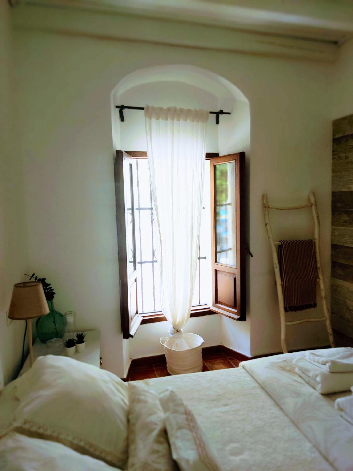 טריפה Carola Guesthouse מראה חיצוני תמונה
